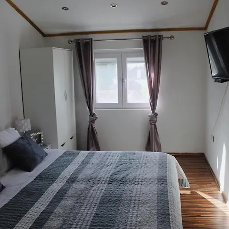 Penhaus Angelus Drage Apartment Pakostane